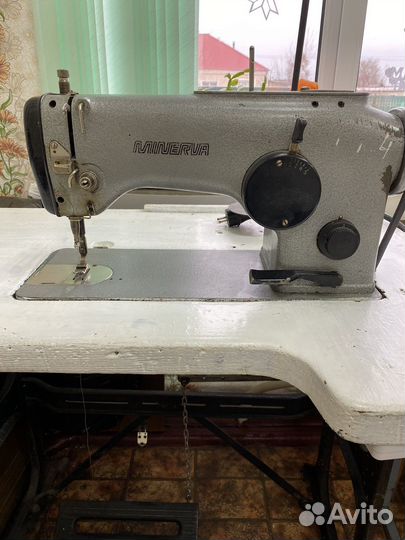 Швейная машина минерва