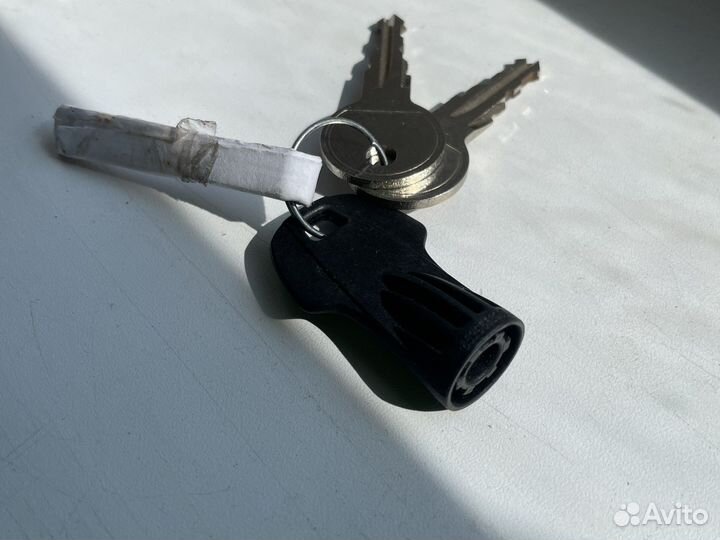 Багажник на крышу thule