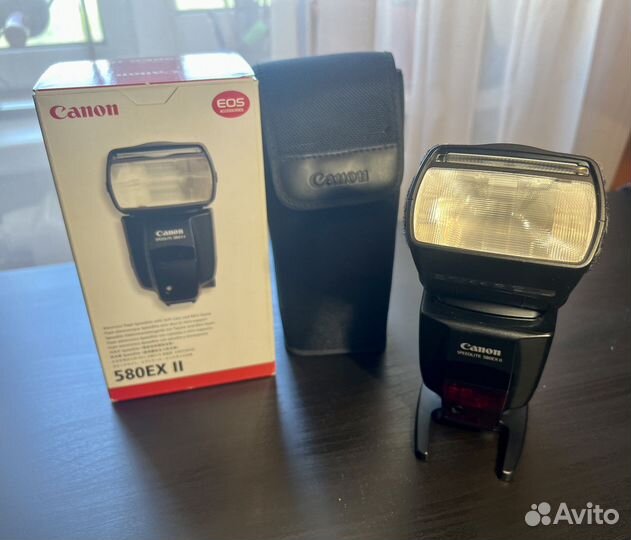 Вспышка Canon Speedlite 580EX II