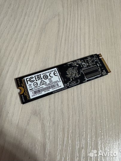 Kingston A2000 (1TB)