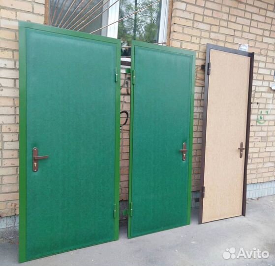 Входная уличная утепленная дверь