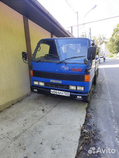 Mazda Titan, 1990
