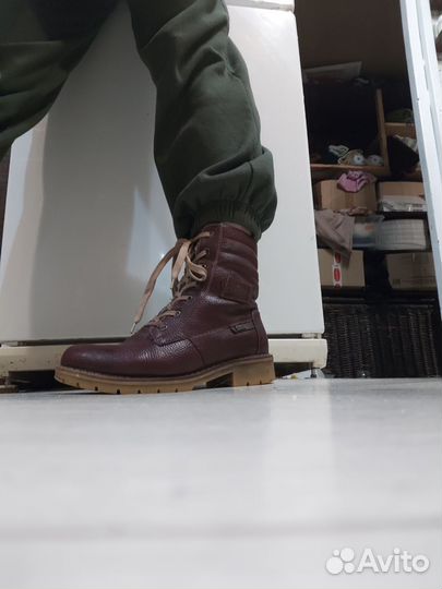 Ботинки женские зимние 37