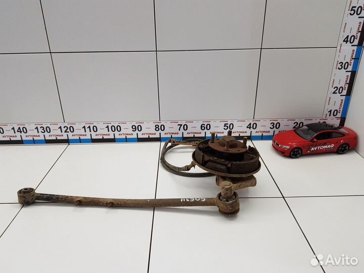 Кулак задний левый (Kia Spectra)