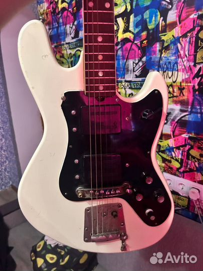 Электрогитара