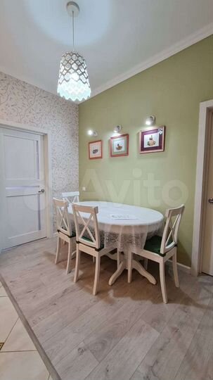3-к. квартира, 105 м², 2/14 эт.
