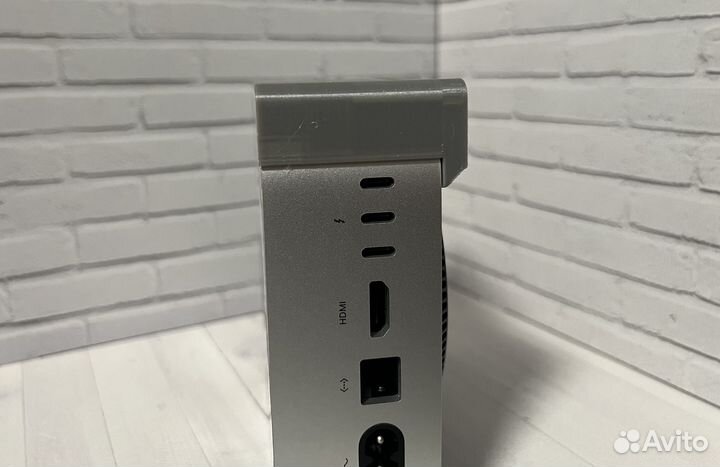 MacMini M4 power botton