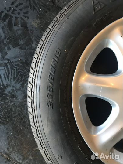 Triangle TR268 235/60 R16