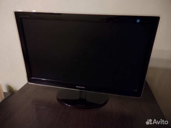 Монитор Samsung P2770H