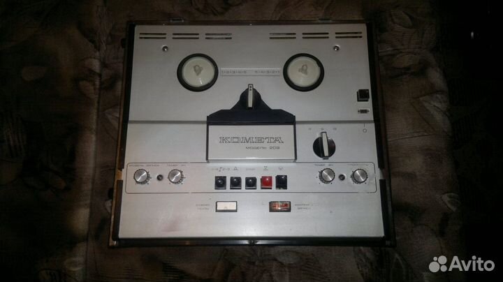 Магнитофон катушечный 