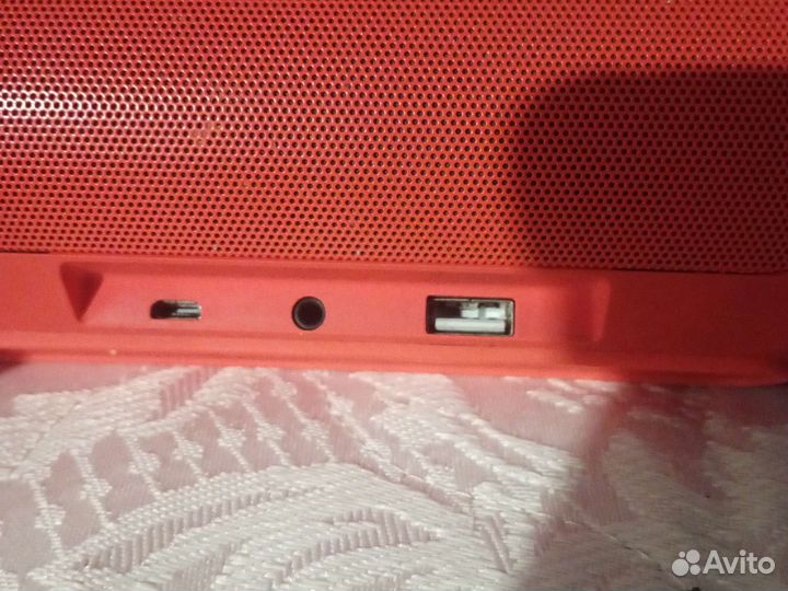 Портативная колонка jbl
