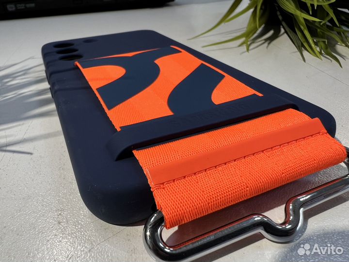 Чехол оригинал Silicone with Strap Cover S22