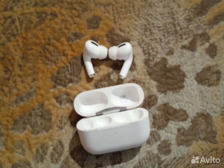 Безпровадные наушники PRO3