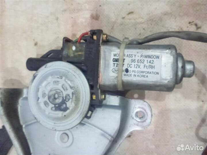 Стеклоподъемник передний правый Chevrolet Aveo