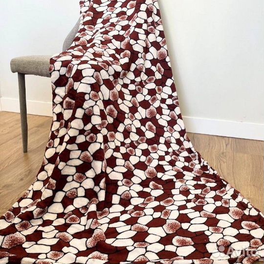 Пледы плюшевые