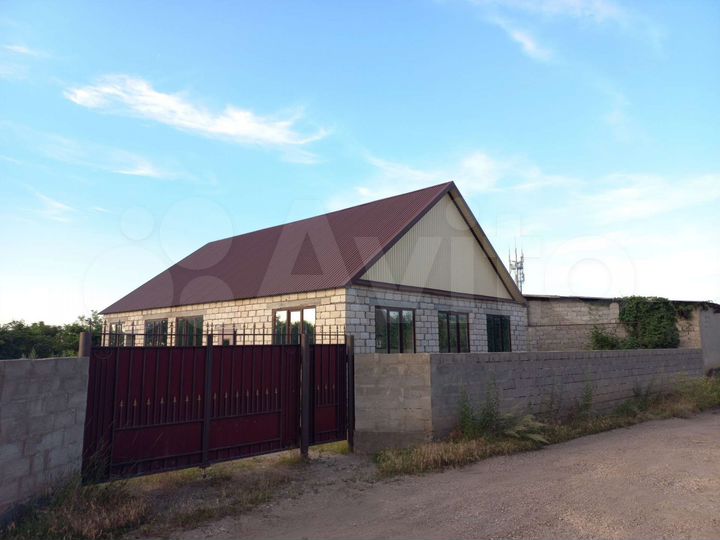 Дом 190 м² на участке 4 сот.