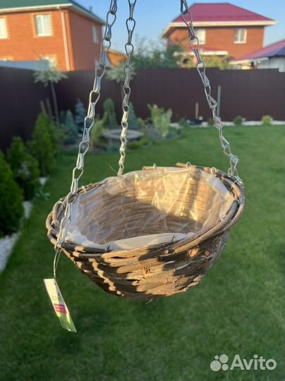 Кашпо садовое для цветов подвесное