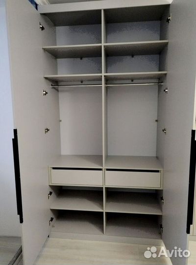 Распашной шкаф