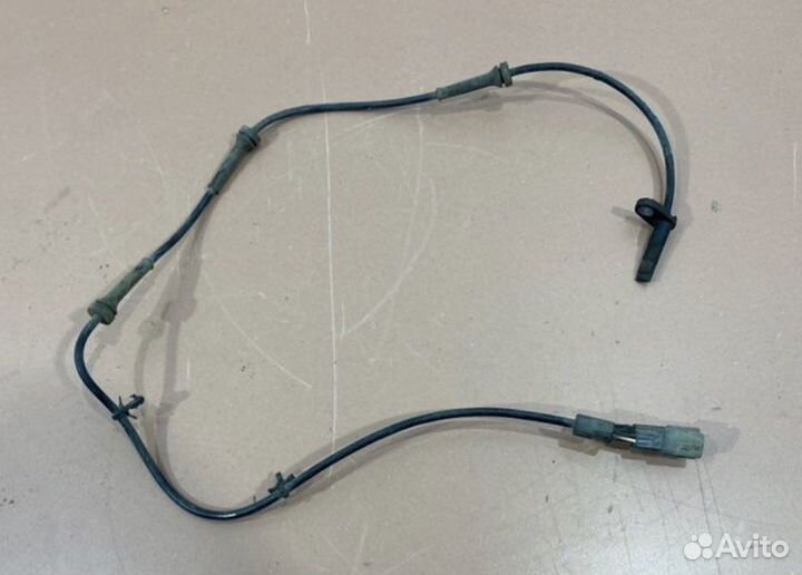 Датчик abs(абс) задний Ниссан Теана j32