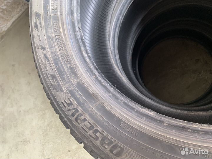 Toyo Observe GSi-5 235/55 R17