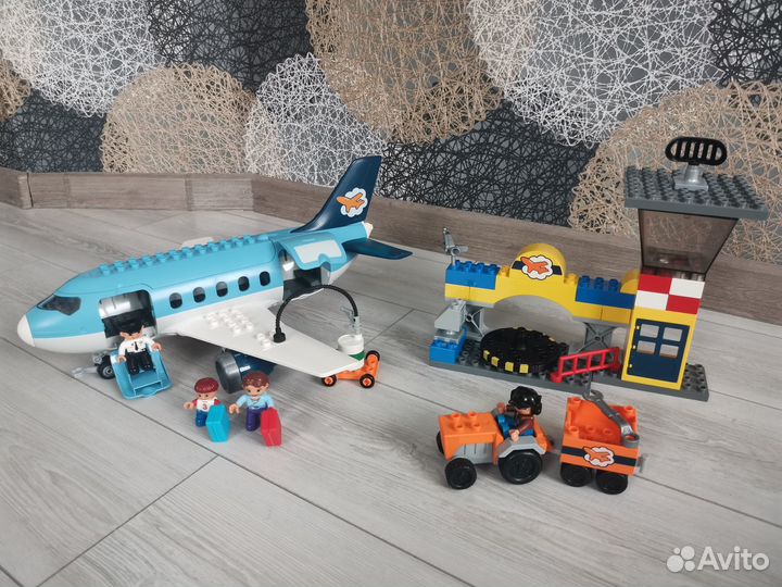 Lego Duplo 5595 Самолёт с аэрпортом