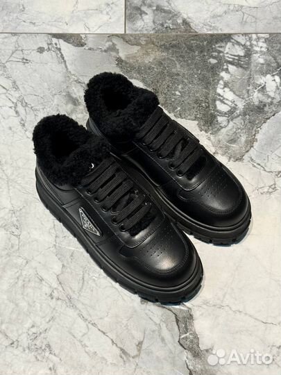 Кроссовки прада