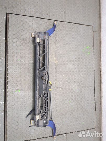 Рамка капота Citroen C4 Picasso, 2016