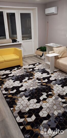 Ковер 2 на 3 новый