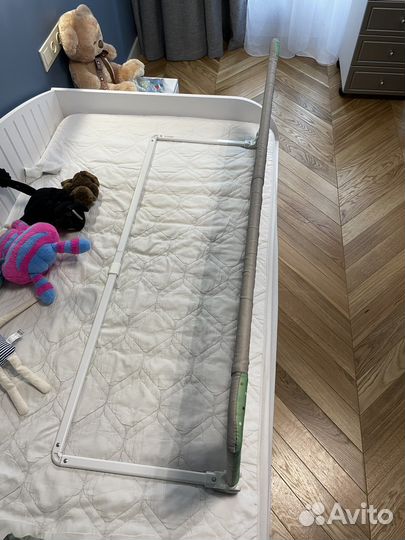 Бортик для кровати от падения