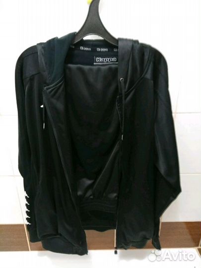 Новый мужской спортивный костюм