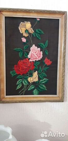 Старинная вышитая картина