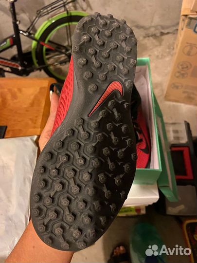 Детские футбольные бутсы