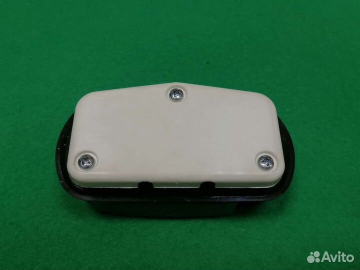 Кнопка (рычаг) снятия люльки детской коляски Peg-P