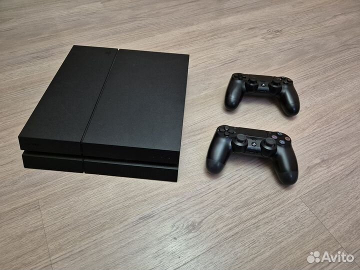 Sony PS4 FAT 1TB (9.00/11.00) + 2 Джоя + 32 Игры