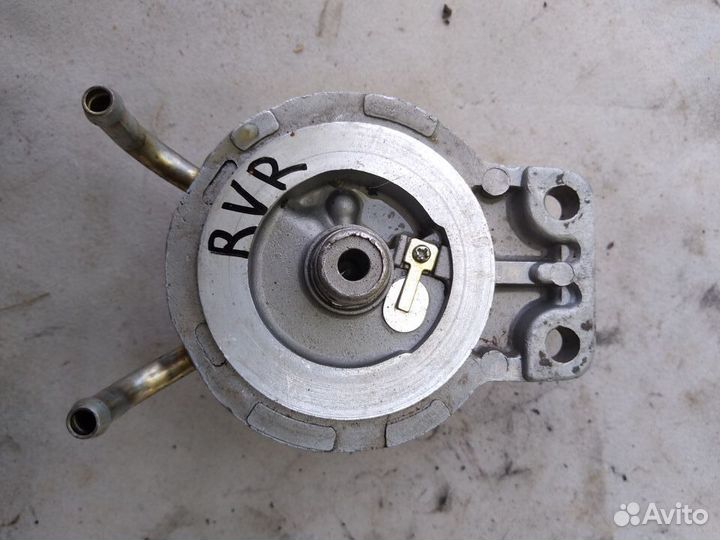 Кронштейн масляного фильтра 4D68 Mitsubishi RVR 1