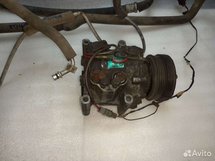 Трубки,шланги кондиционера mazda 323