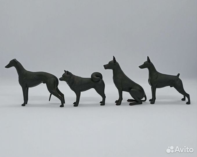 Фигурки собак