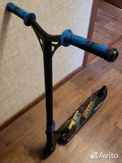 Трюковой самокат