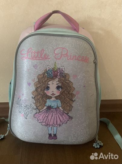 Школьный рюкзак