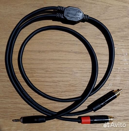 Кабель Jack3,5-2*RCA Roxtone gptc 140/1,0