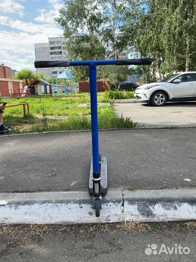 Трюковой самокат