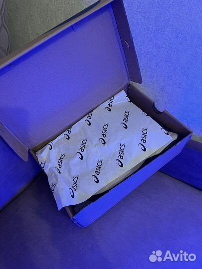 Кроссовки asics