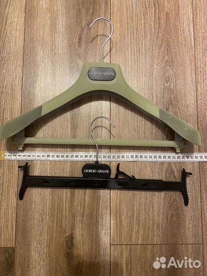 Плечики Armani
