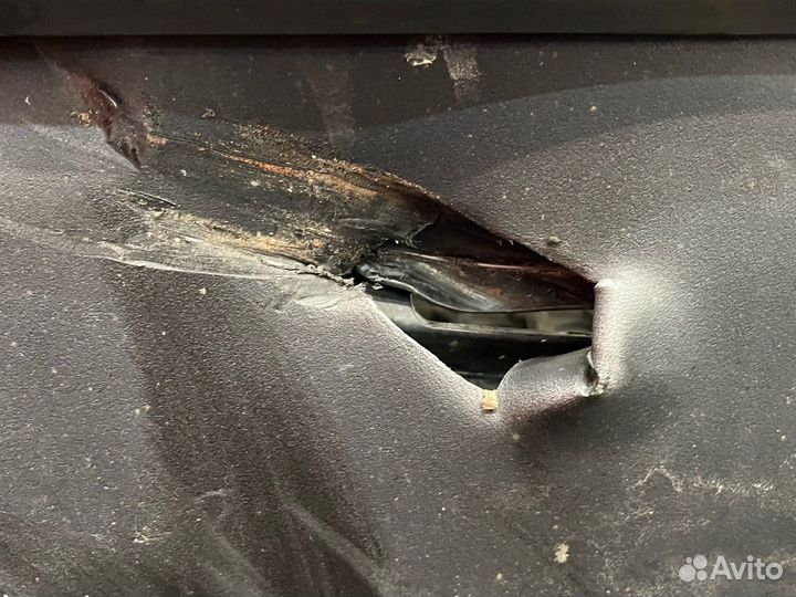 Крыло заднее передняя часть Man TGX