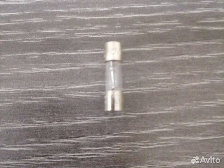 Предохранительна 250V