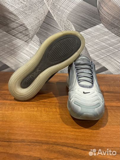 Кроссовки Nike air max 720 размер 41