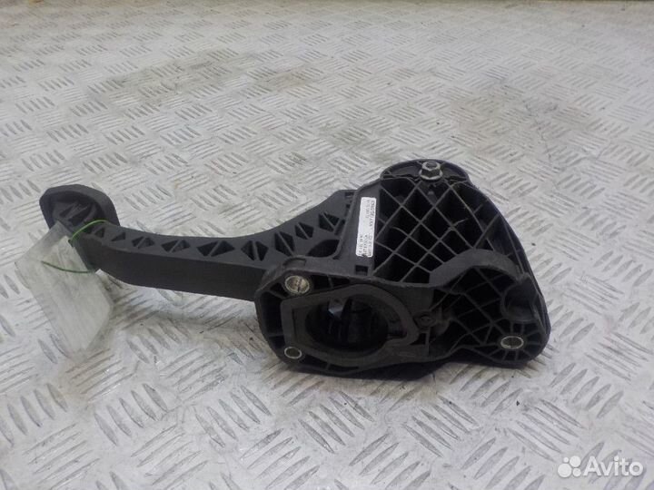 Педаль сцепления VW Volkswagen Golf 6