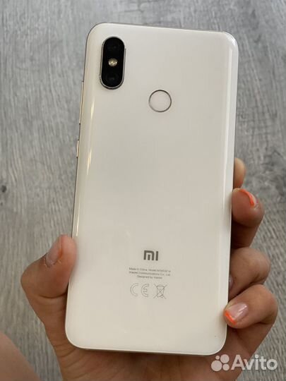 Xiaomi Mi 8, 6/64 ГБ