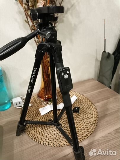 Зеркальный фотоаппарат canon