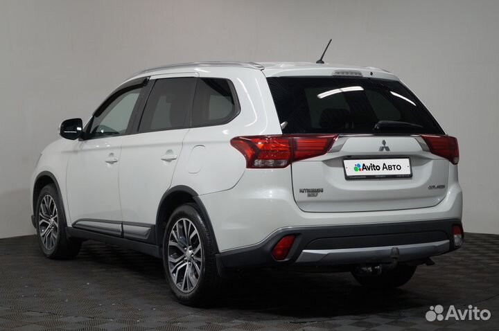 Mitsubishi Outlander 2.0 CVT, 2016, 126 000 км